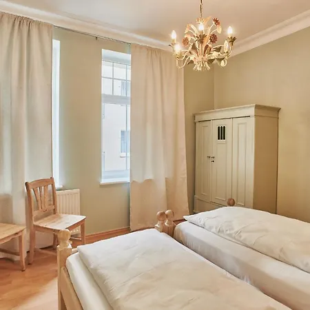 - Sienkiewicza 14 - Baltic Pearl *